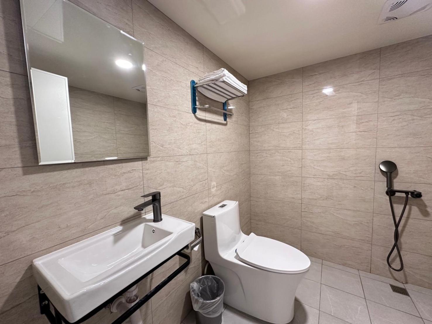 可青大飯店grand Ke-Cing Hotel Yilan ภายนอก รูปภาพ